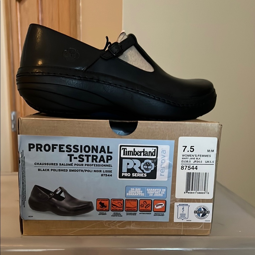 New Timberland PRO Black Flats for Versatile Style